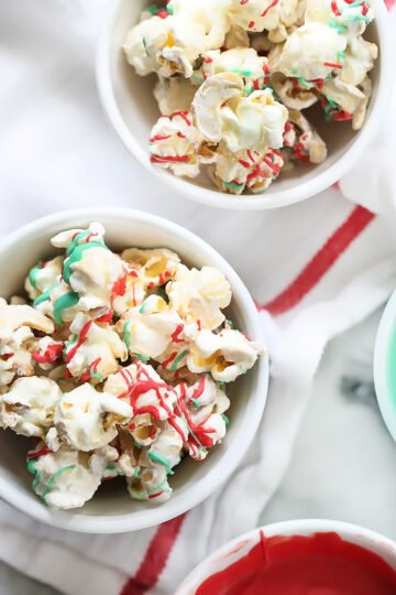 1Peppermint White Chocolate Popcorn with Cashews 1