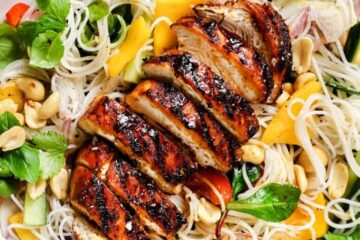 Delicious Grilled Chicken and Vermicelli Noodle Salad 1 1Salad of Vermicelli Noodles with Grilled Chicken