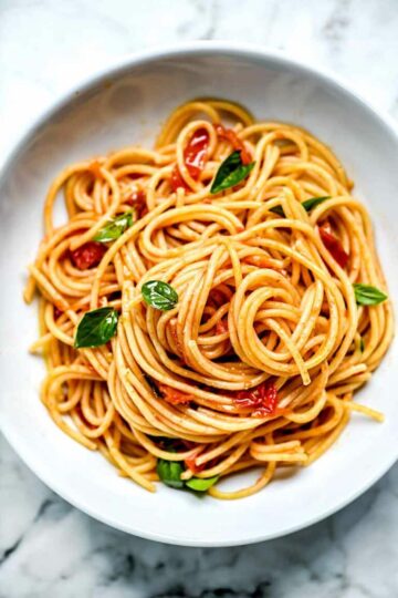 Quick and Authentic Pasta Pomodoro Sauce