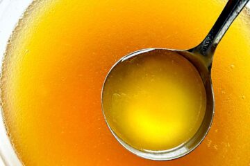 How to Make Flavorful Chicken Broth 2 Chicken Broth everydaydeliciouskitchen.com 11