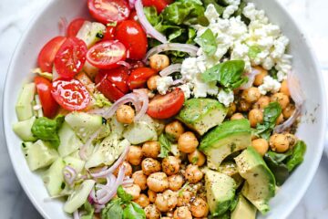 Crunchy Green Salad with Dilly Chickpeas and Avocado 5 Green Salad with Dilly Chickpeas and Avocado everydaydeliciouskitchen.com 008