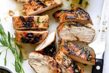 Mediterranean Grilled Balsamic Chicken with Olive Tapenade 3 Grilled Mediterranean Balsamic Chicken everydaydeliciouskitchen.com 1