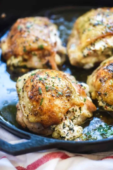 Stuffed Chicken Thighs with Spinach and Goat Cheese2